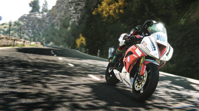 TT Isle Of Man: Ride on the Edge 3 Racing Fan Edition 